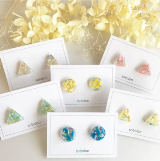 四角イヤリング